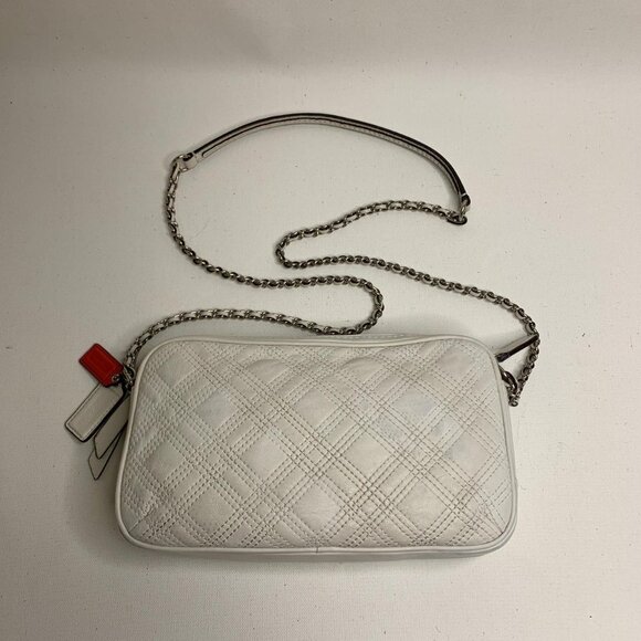 Vintage Coach white quilted leather - Picture 2 of 8